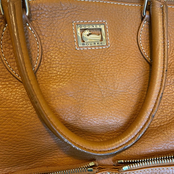 DOONEY & BOURKE Brown Italian Leather Satchel Tote Bag with Gold Hardware - Picture 9 of 16